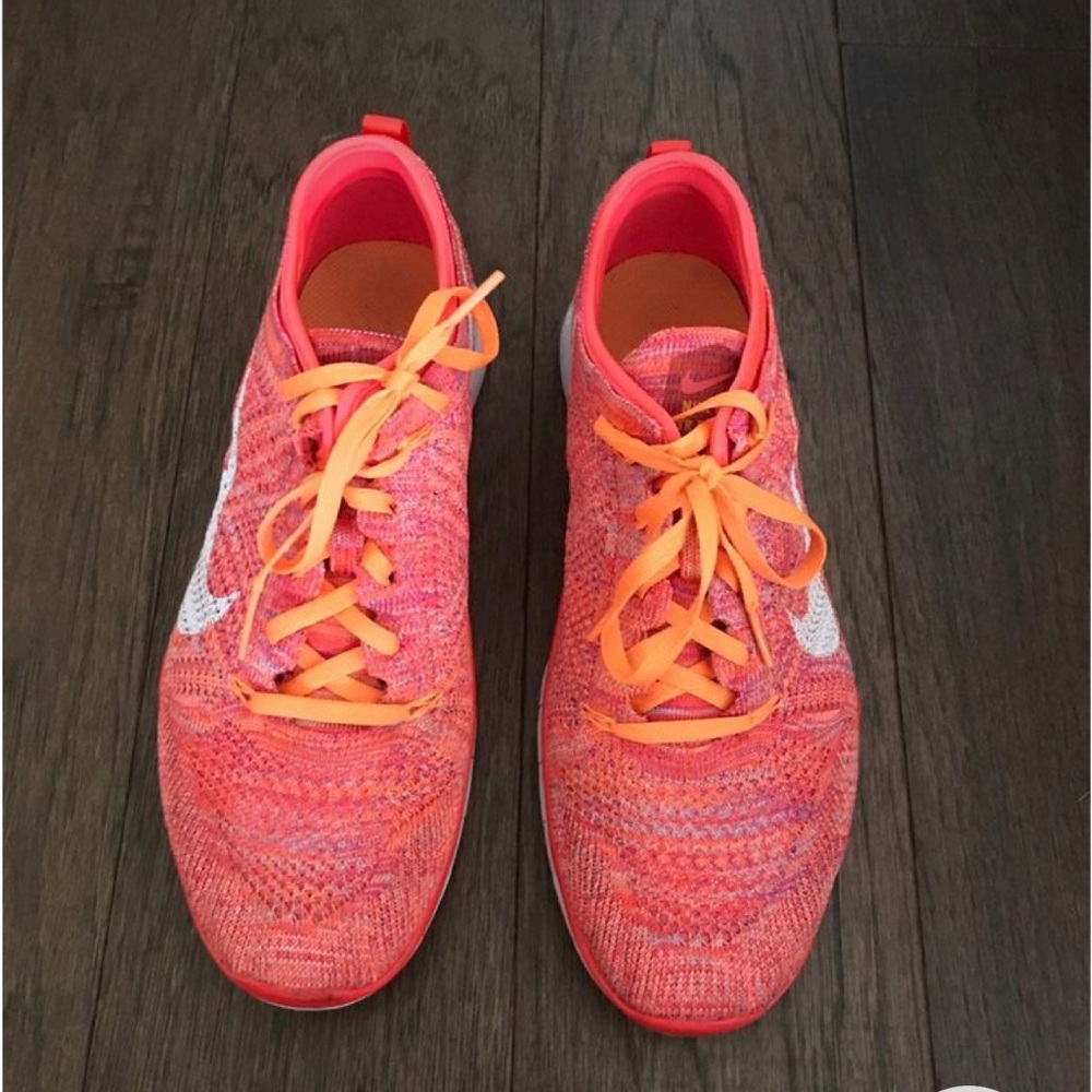 Women’s Nike Free TR Flyknit Sneaker Crimson/Orange/White- Size 7.5